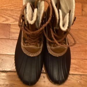 Earth Sprit duck boots.